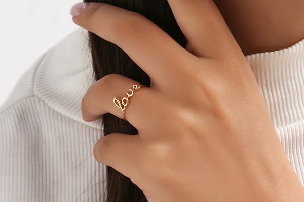 خرید انگشتر طلا برای کادو ولنتاین برای خانم