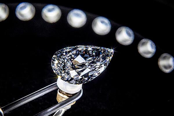 عوامل موثر بر قیمت گذاری الماس کدام است